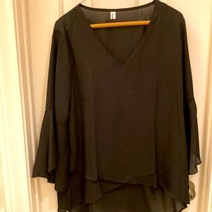 CABI top- barely worn!